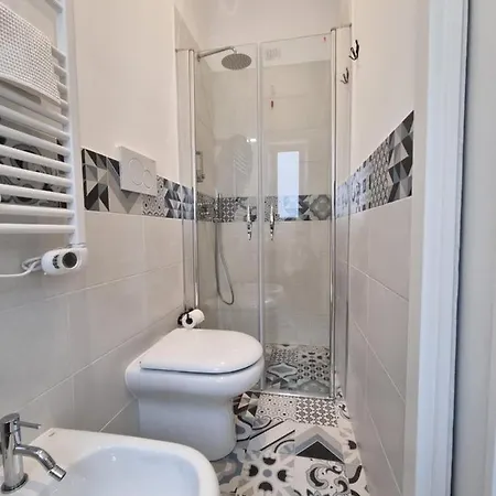 G&g Nocleg ze śniadaniem Neapol